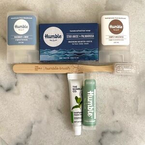 New Humble Bath & Body Care travel Set -6 pieces. (unisex)